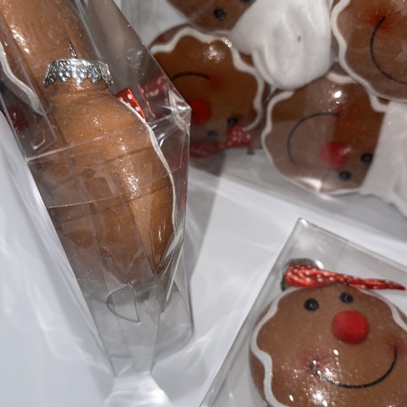 🌸NEW hobby lobby bundle or 4 pockets of gingerbread ornaments 4 in each pocket - Picture 10 of 11